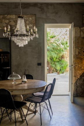 ISONZO SUITES